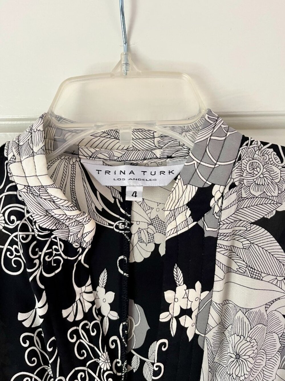 Vintage Trina Turk Los Angeles Black & White Floral Wrap Dress (US 4) - Picture 3 of 4